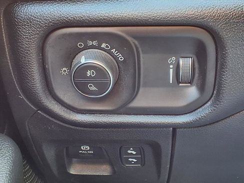 Used 2022 RAM 1500 Big Horn image 12