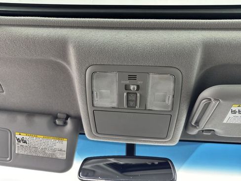 Used 2010 Toyota RAV4 Limited AWD/4WD image 8