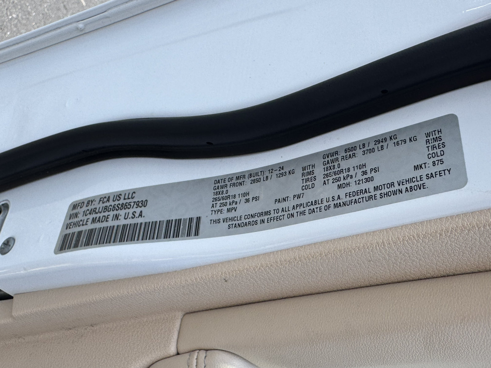 Used 2025 Jeep Grand Cherokee L Limited RWD image 38