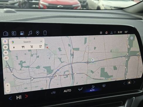 Certified 2026 Chevrolet Equinox EV LT image 3