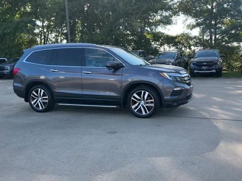 Used 2016 Honda Pilot Touring image 7