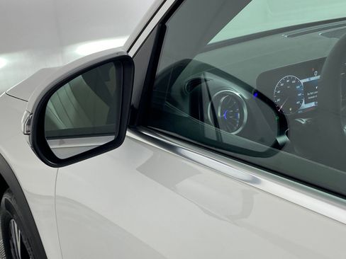 New 2025 Mercedes-Benz GLB 250 4MATIC image 29