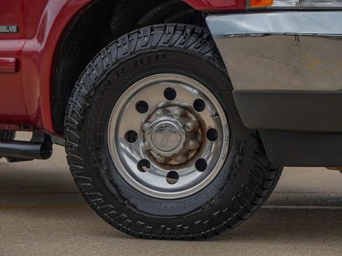 Used 2003 Ford F250 XLT image 3