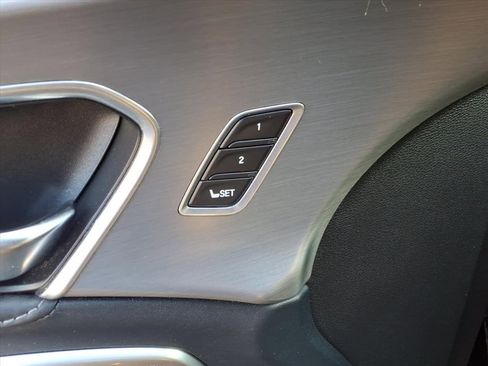 Used 2019 Acura RDX A-Spec image 16