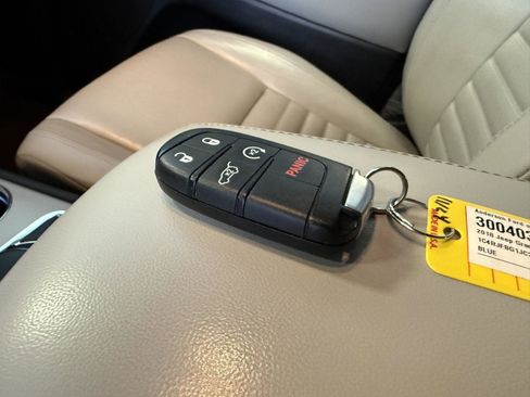 Used 2018 Jeep Grand Cherokee Limited image 31