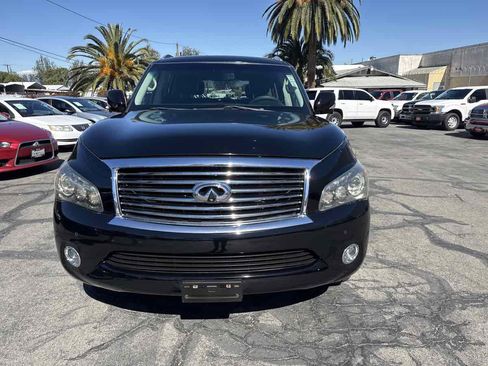 Used 2012 INFINITI QX56 7-passenger w/ Theater Pkg image 2