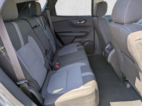 Used 2025 Chevrolet Blazer LT FWD image 20