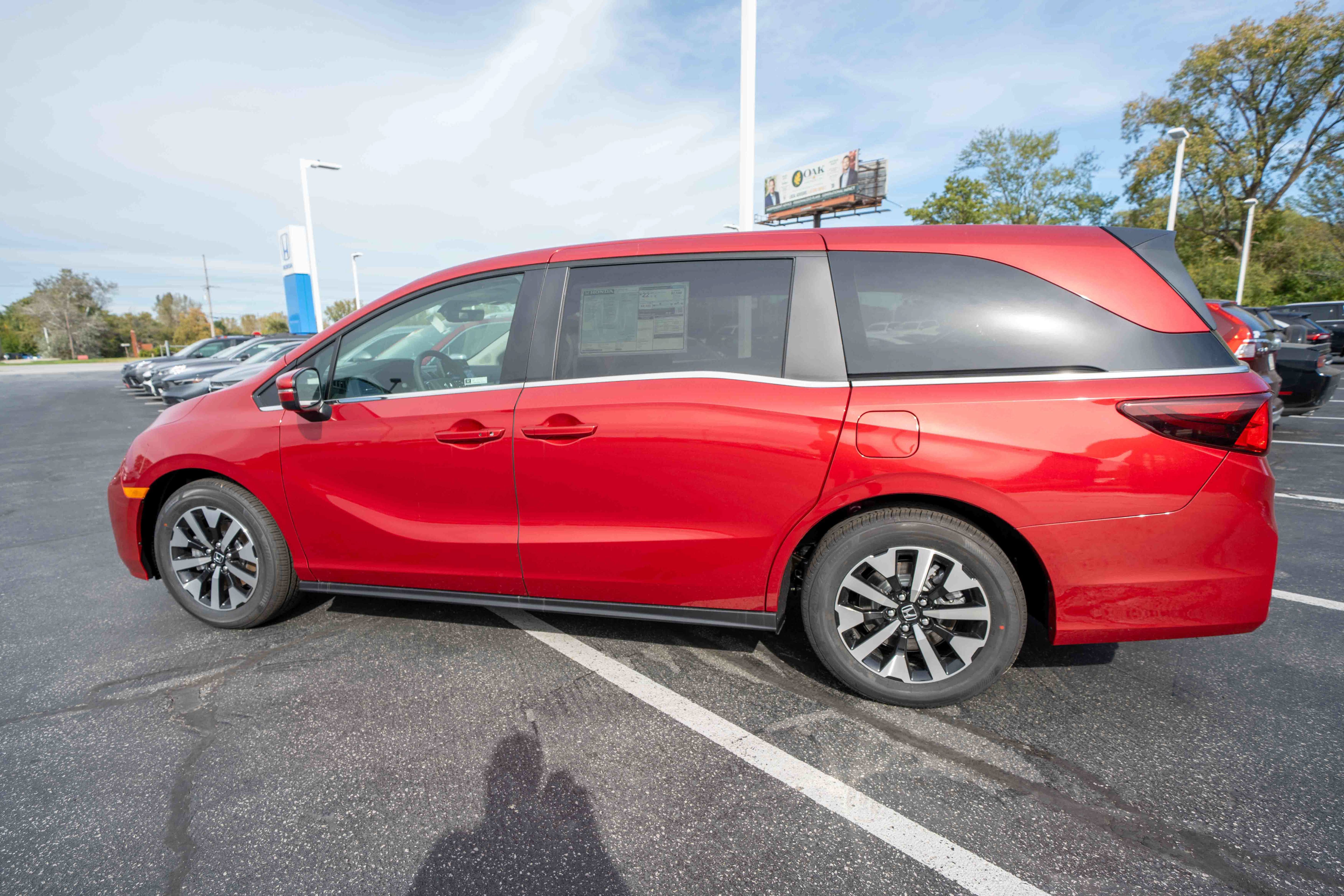 New 2027 Honda Odyssey EX-L image 4
