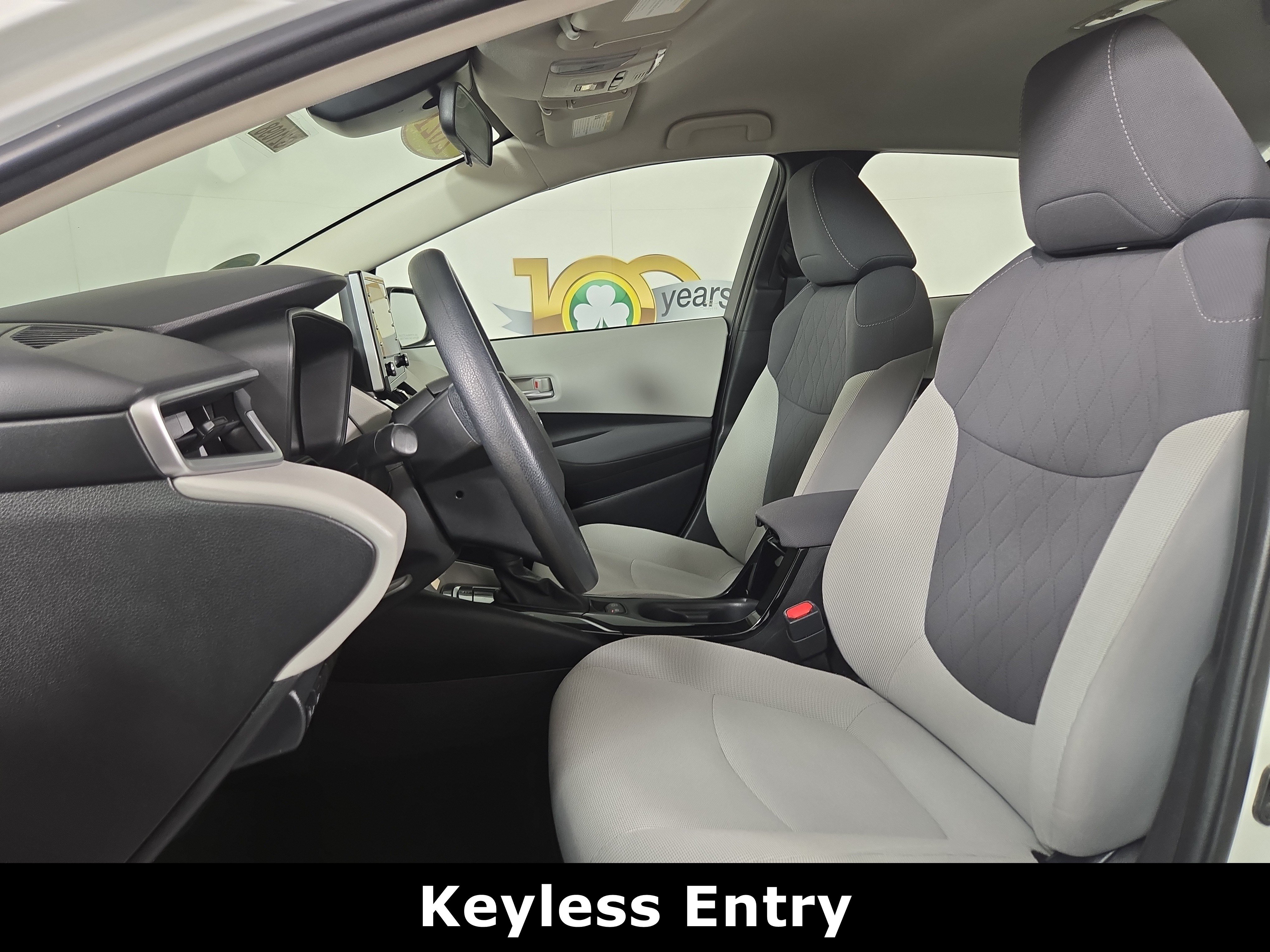 Used 2021 Toyota Corolla LE FWD image 11