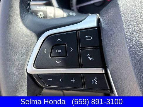 Used 2022 Toyota Highlander XSE AWD/4WD image 16