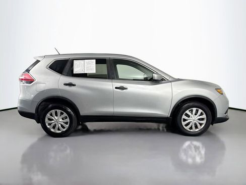 Used 2016 Nissan Rogue S w/ S Family Package AWD/4WD image 4