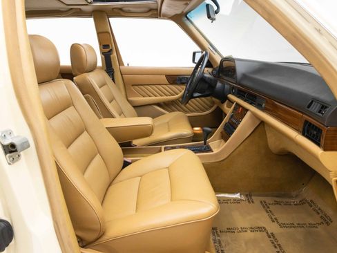 Used 1991 Mercedes-Benz 350 SD image 22