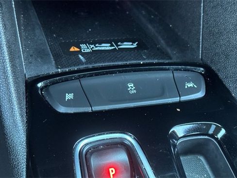 Used 2022 Chevrolet Bolt EUV Premier w/ Sun & Sound Package image 31