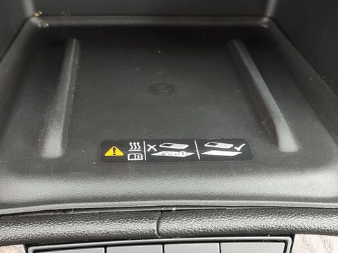 Used 2020 GMC Acadia Denali w/ Technology Package FWD image 18