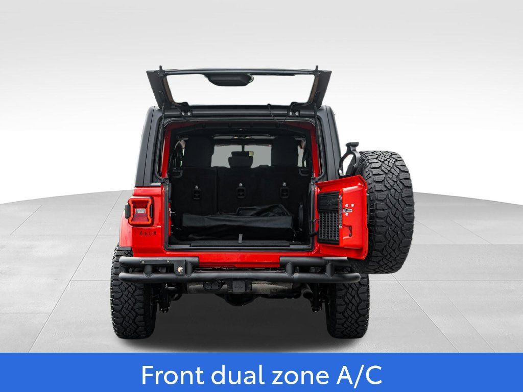 Used 2019 Jeep Wrangler Unlimited Sahara AWD/4WD image 10