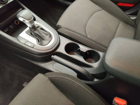 Used 2022 Kia Forte LXS image 26