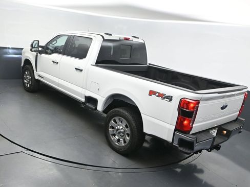 Used 2025 Ford F250 Lariat w/ Lariat Ultimate Package image 33
