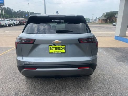 New 2026 Chevrolet Equinox LT FWD image 11
