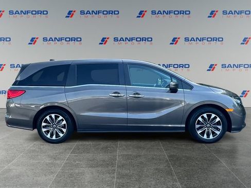Used 2022 Honda Odyssey EX-L image 6
