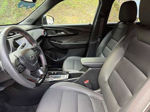 Certified 2023 Chevrolet TrailBlazer RS w/ Convenience Package AWD/4WD image 18