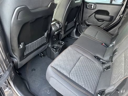 New 2026 Jeep Gladiator Mojave image 19