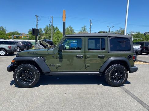 Used 2022 Jeep Wrangler Unlimited Sport AWD/4WD image 6