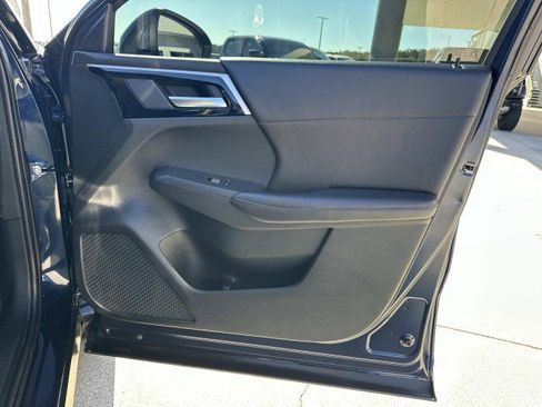 Used 2024 Mitsubishi Outlander FWD image 14