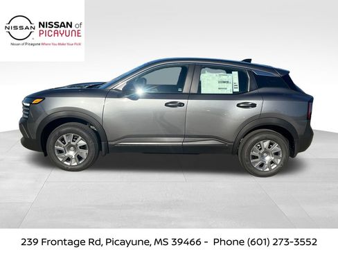 New 2026 Nissan Kicks S image 2