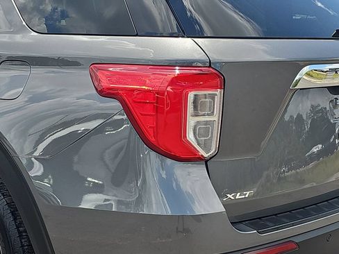 Used 2023 Ford Explorer XLT w/ Equipment Group 202A AWD/4WD image 38