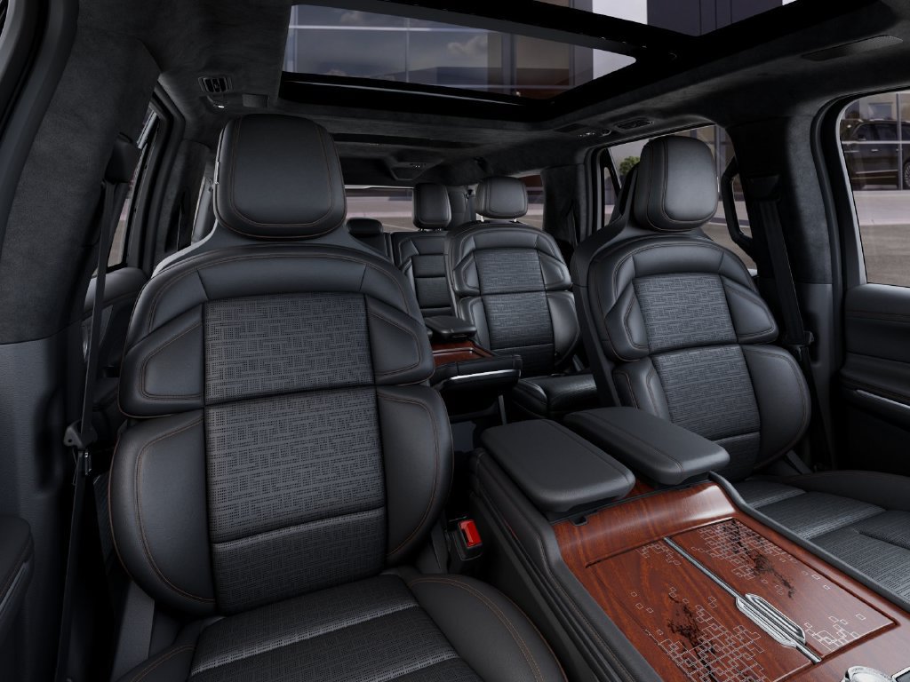 New 2027 Lincoln Navigator L Black Label AWD/4WD image 10
