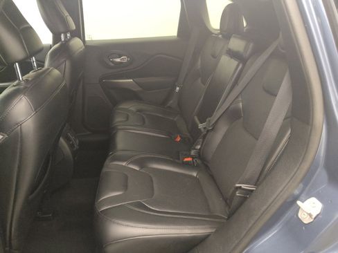 Used 2020 Jeep Cherokee Limited AWD/4WD image 18