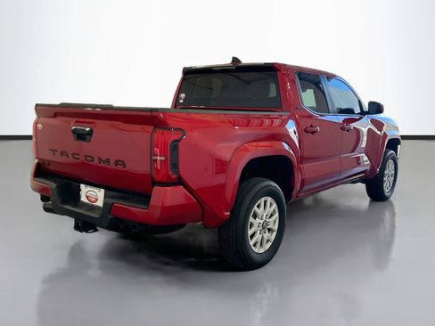 Used 2026 Toyota Tacoma SR5 AWD/4WD image 4