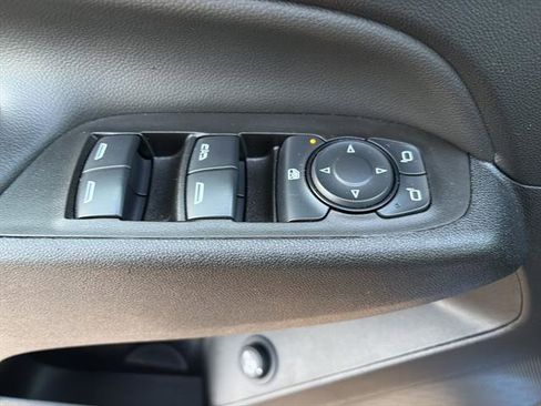 Used 2024 Chevrolet Equinox LT image 16