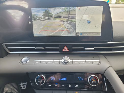 New 2025 Hyundai Elantra SEL image 20