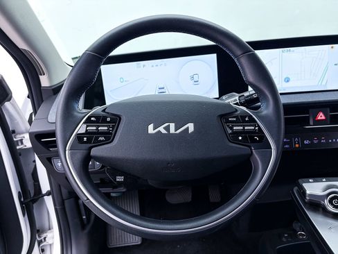Used 2023 Kia EV6 Wind w/ Wind Technology Package RWD image 29