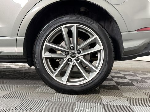 Used 2025 Audi Q3 2.0T Premium w/ Convenience Package AWD/4WD image 10
