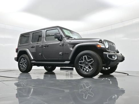 New 2026 Jeep Wrangler Sahara image 38