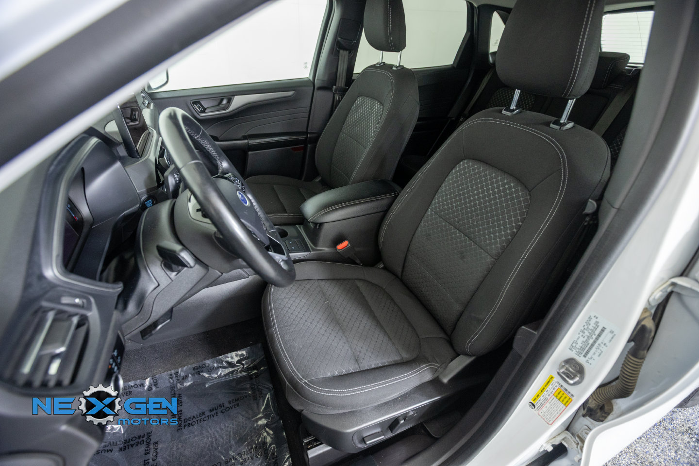 Used 2023 Ford Escape Active AWD/4WD image 27