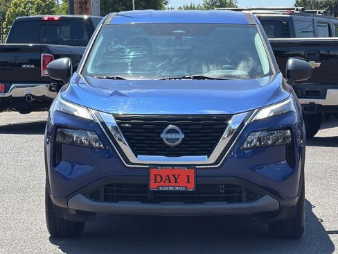 Used 2023 Nissan Rogue S AWD/4WD image 10
