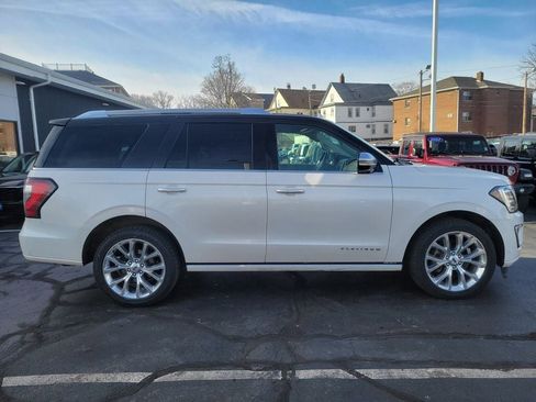 Used 2019 Ford Expedition Platinum image 6