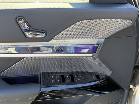 Used 2025 BMW i7 eDrive50 image 20