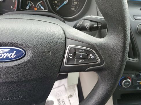Used 2016 Ford Focus SE image 18