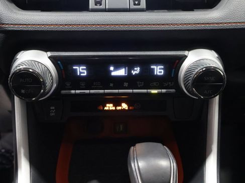 Used 2024 Toyota RAV4 Adventure image 29