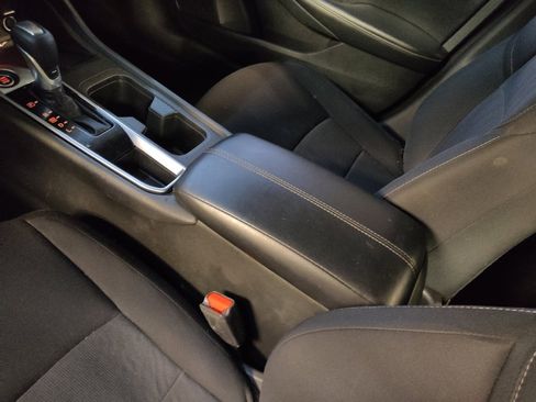 Used 2024 Nissan Sentra SV w/ Trunk Package image 26