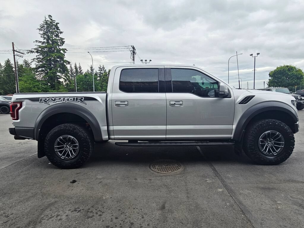 Used 2019 Ford F150 Raptor w/ Equipment Group 802A Luxury AWD/4WD image 6