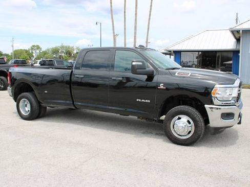Used 2024 RAM 3500 Big Horn AWD/4WD image 13