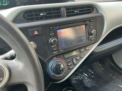 Used 2012 Toyota Prius C Three FWD image 18