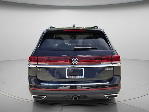 Certified 2026 Volkswagen Atlas SE w/ Panoramic Sunroof Package FWD image 6