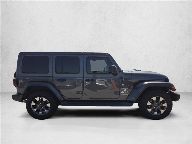 Used 2018 Jeep Wrangler Unlimited Sahara AWD/4WD image 7