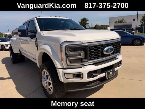 Used 2023 Ford F450 Platinum w/ FX4 Off-Road Package AWD/4WD image 5